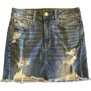 American Eagle Hi-Rise Mini Super Stretch Distressed Denim Mini Skirt Size 8